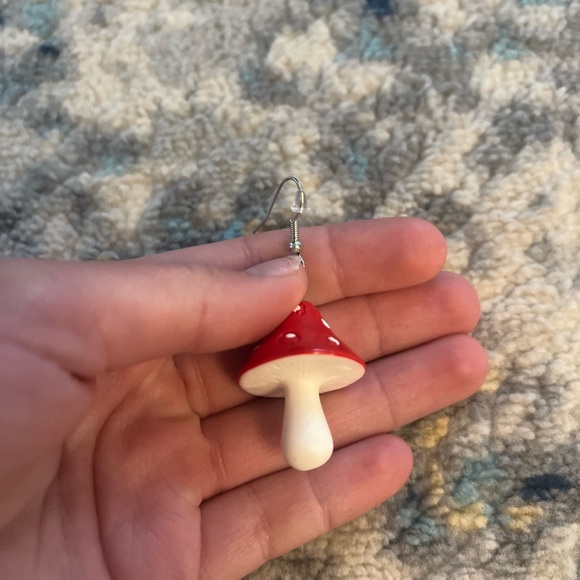 Mushroom Earrings / Never been Worn / BEING SOLD TOGETHER / 🍄 - Picture 2 of 3